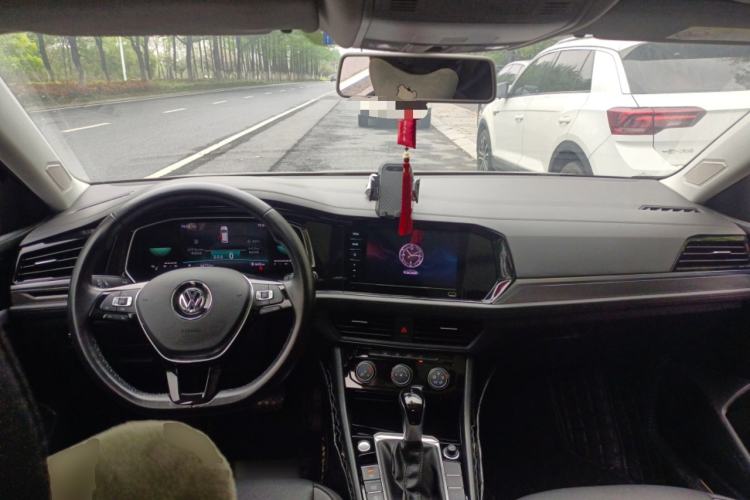 Used Volkswagen Sagitar 2021 280TSI DSG Comfort Connect Edition Center Console