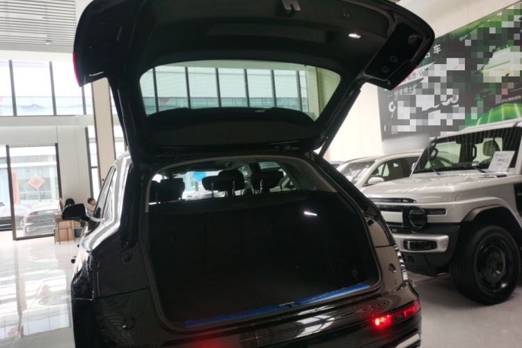 Used Audi Q5L 2022 Updated 45T Luxury Dynamic Version
