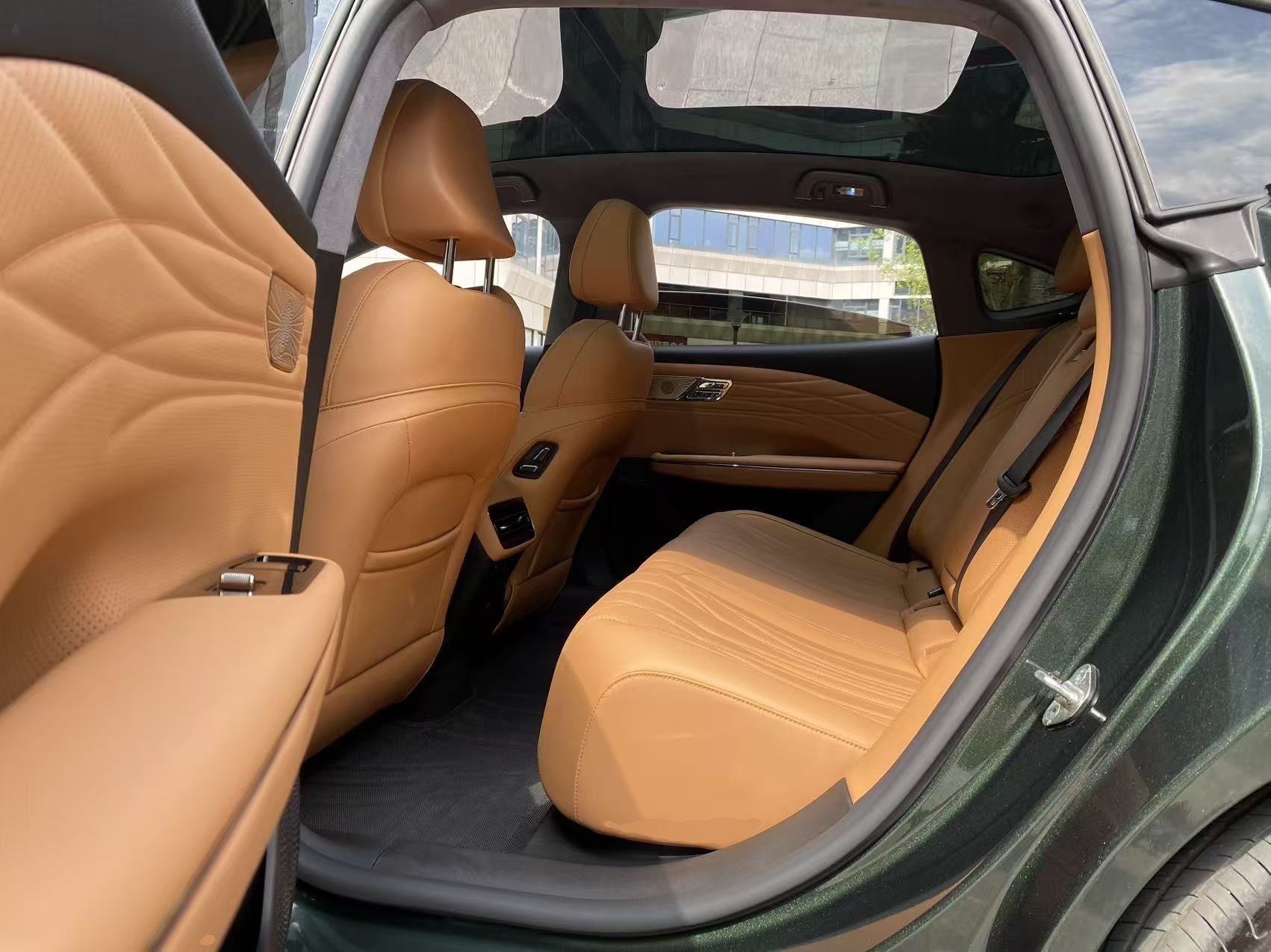 Geely Galaxy 8 2025 130km EM-P Starship Edition — снимка 20