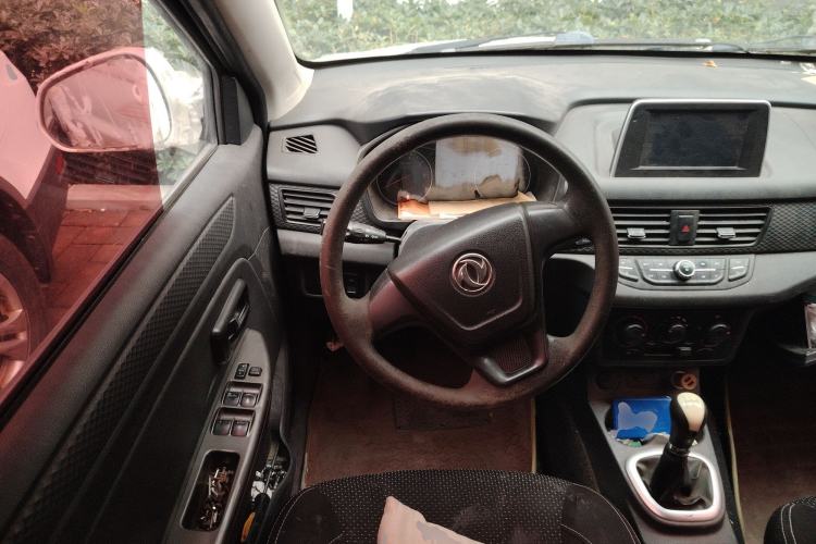 Used Dongfeng Fengon 330 2018 1.5L 330S Premium Edition DK15 Steering Wheel