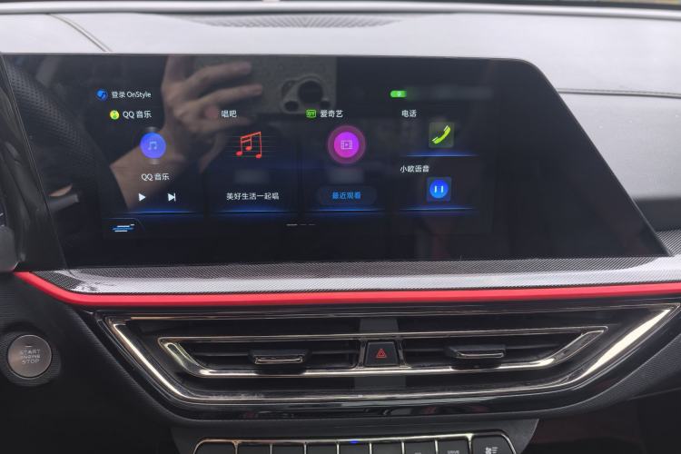 Used CHANGAN OSHAN X5 2021 1.5T DCT Prestige Edition Interior 8