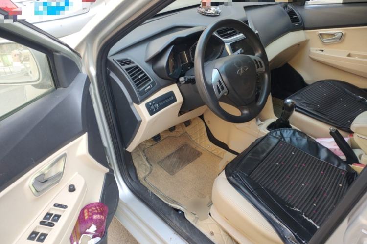 Used Chery Fengyun 2 2013 Hatchback 1.5L Manual Ruiyi Edition