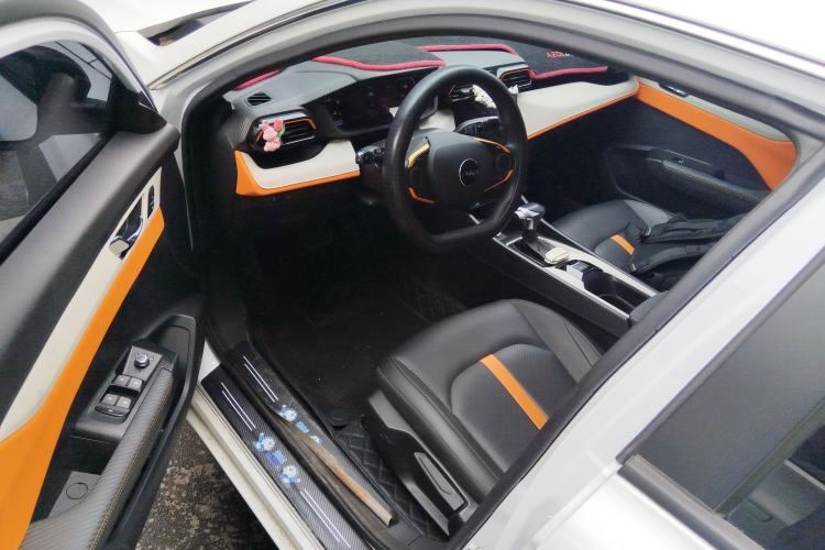 Used Dongfeng Aeolus Yixuan 2023 Mach Edition 1.5L Automatic Chasing Wind Version Driver Seat