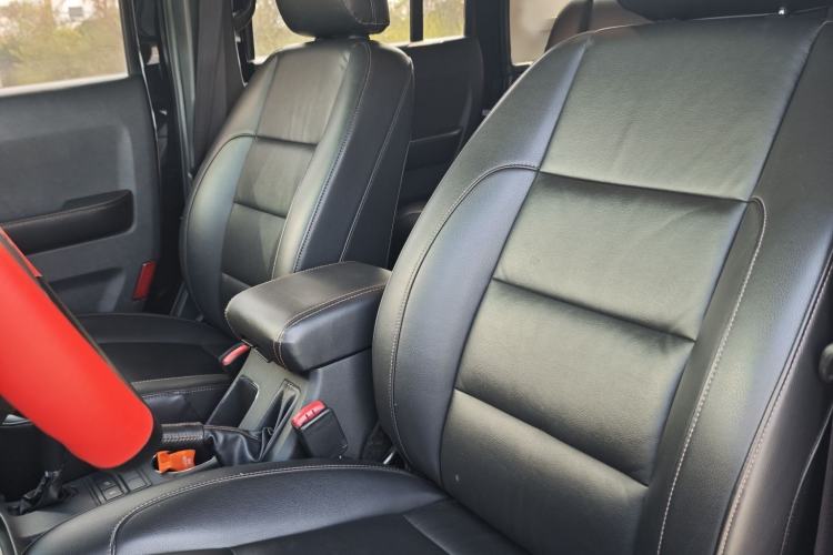 Used BAIC Off-Road BJ40 2016 40L 2.0T Manual All-Wheel Drive Prestige Edition