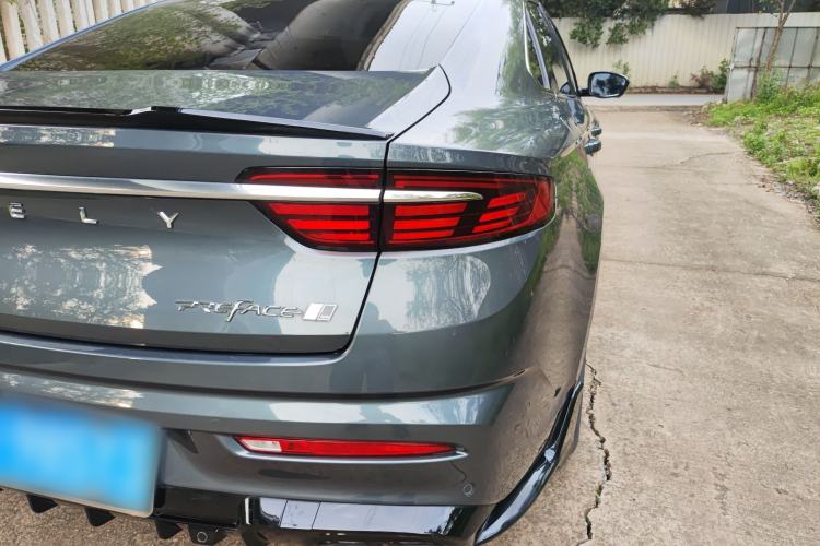 Used Geely Auto Preface 2023 2.0TD "Only This Verdant Green" Edition Exterior 3