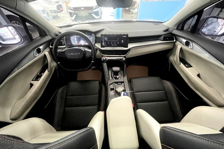 Used Lynk & Co 06 EM-P 2022 PHEV 84 km Range Pro Version