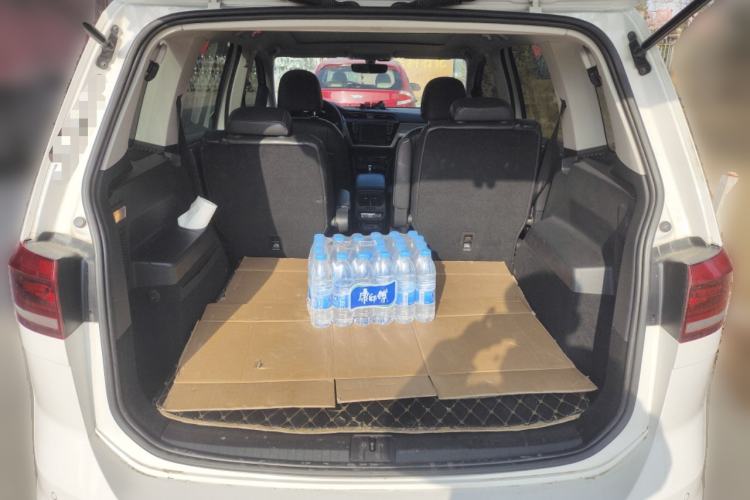 Used Volkswagen Touran 2018 Volkswagen Touran L 280TSI DSG Comfort Edition 6-seater