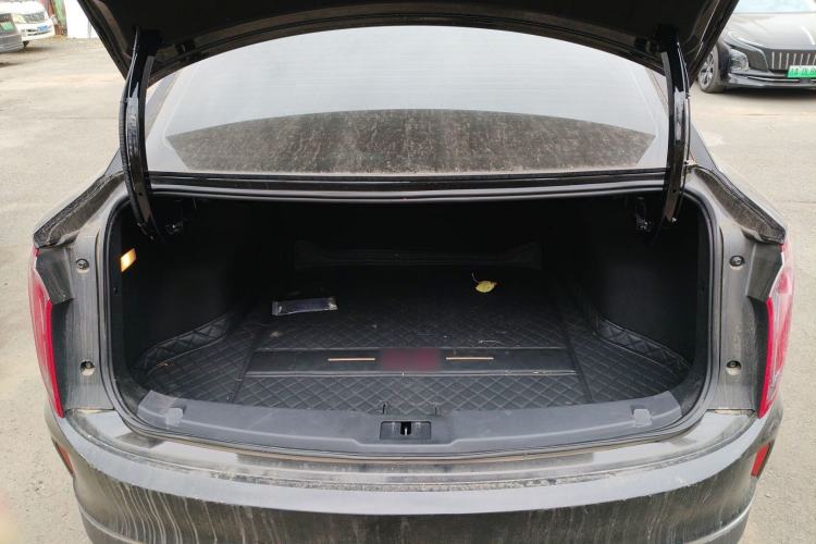 Used Hongqi E-QM5 2023 Base Travel Edition
