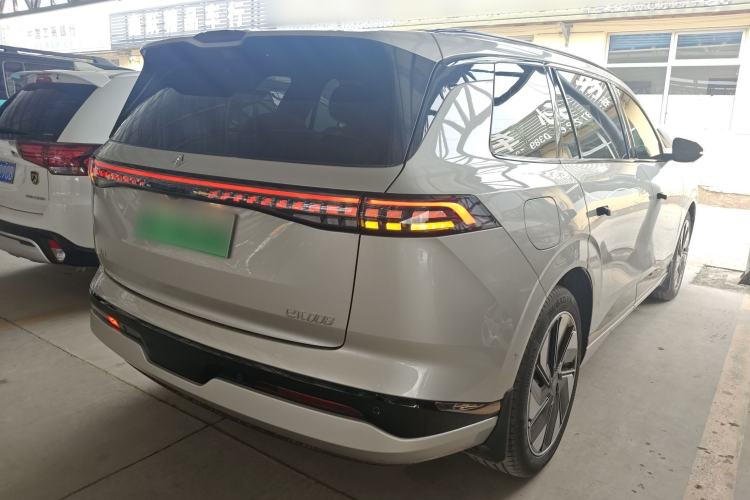 Used Dongfeng eπ eπ008 2024 210Max Range-Extended Version 6 Seats