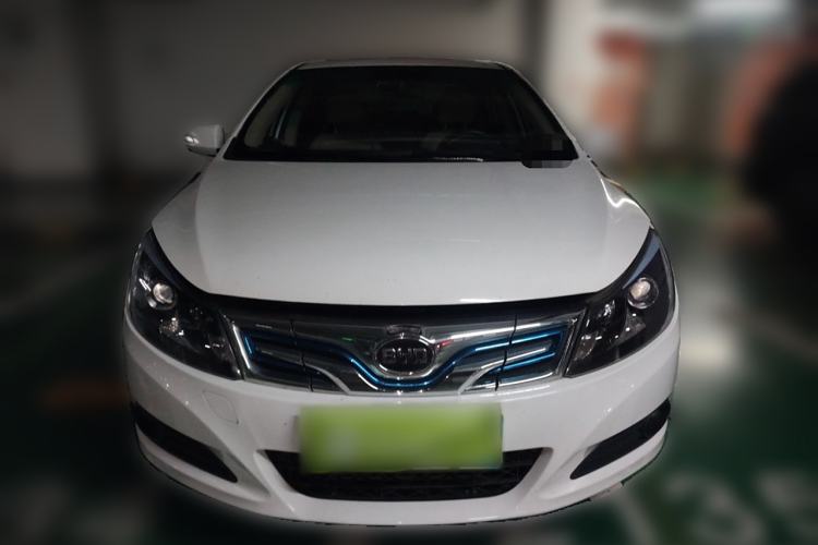 Used BYD e5 2017 300 Prestige Edition
