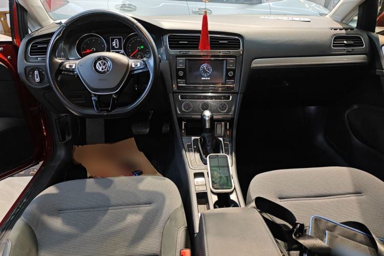 Used Volkswagen Golf 2018 230TSI Automatic Comfort Model
