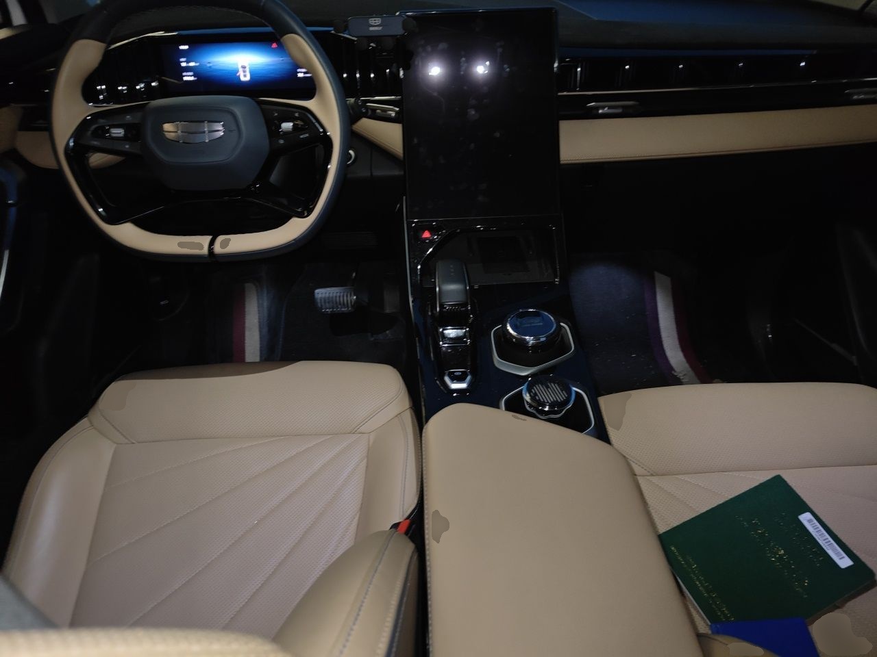 Geely Auto FX11 2023 1.5TD DCT Prestige Edition — снимка 9