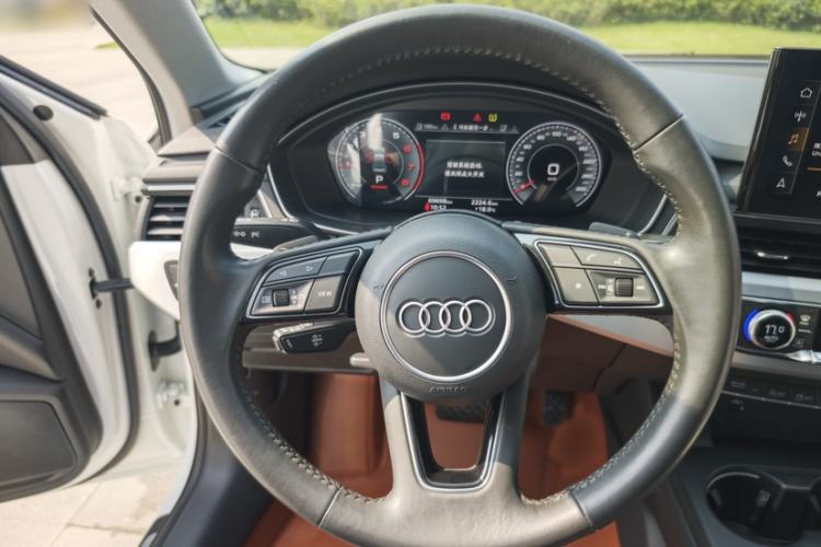 Used Audi A4L 2020 40 TFSI Luxury Dynamic Model
