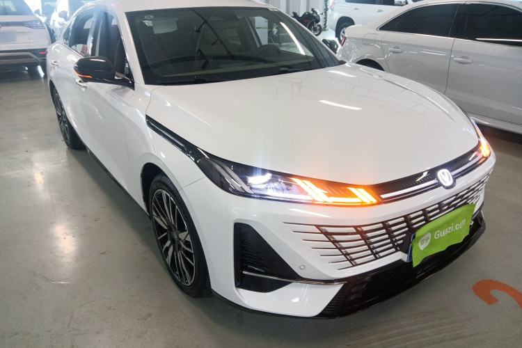 Used CHANGAN Eado 2025 Blue Whale 1.5T 500Bar Flagship Model
