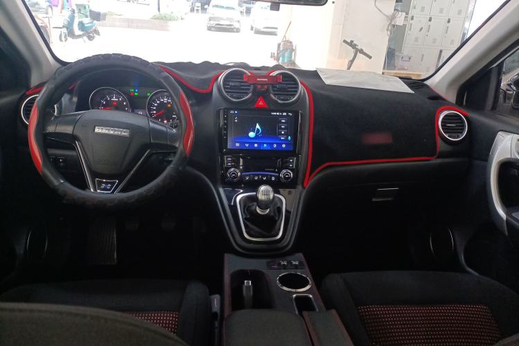 Used Haval H6 2016 Upgraded Model 1.5T Manual Two-Wheel Drive Value Edition