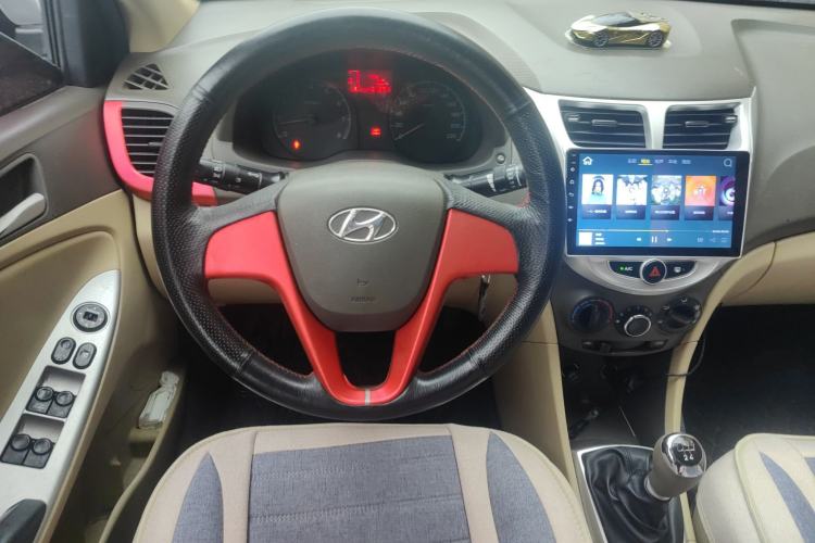 Used Hyundai Verna (older generation) 2010 Sedan 1.4L Manual Comfort GS
