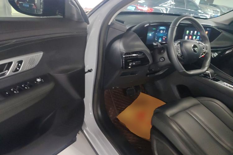 Used Dongfeng Aeolus Huge 2022 Mach Dual-Motor 1.5T MHD Dare-to-Dream Edition