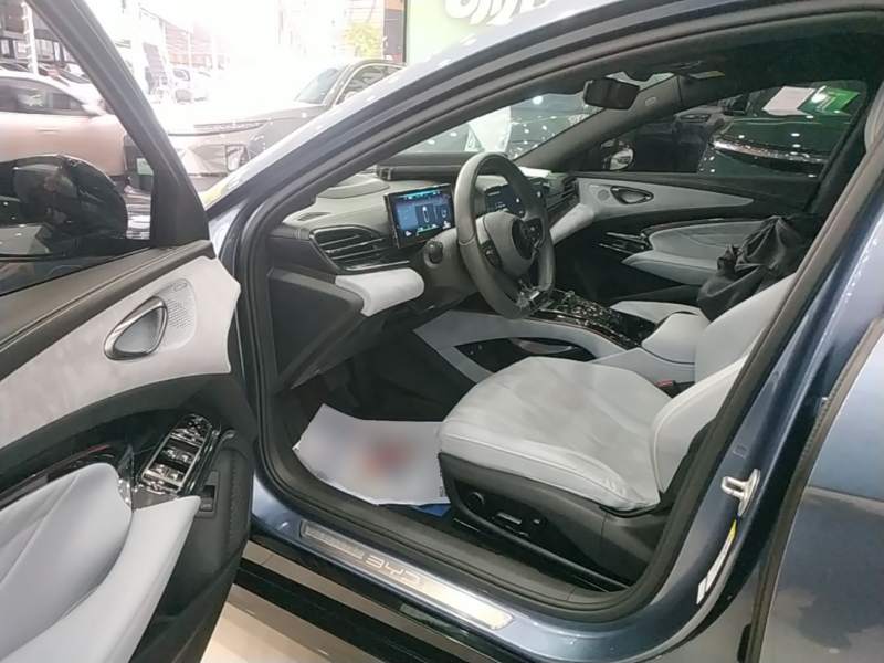 Used BYD Seal 2022 700 km Long-Range Rear-Wheel-Drive Version — 15