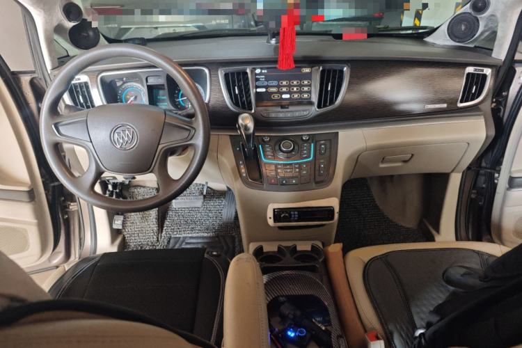 Used Buick GL8 2011 2.4L CT Luxury Business Comfort Edition
