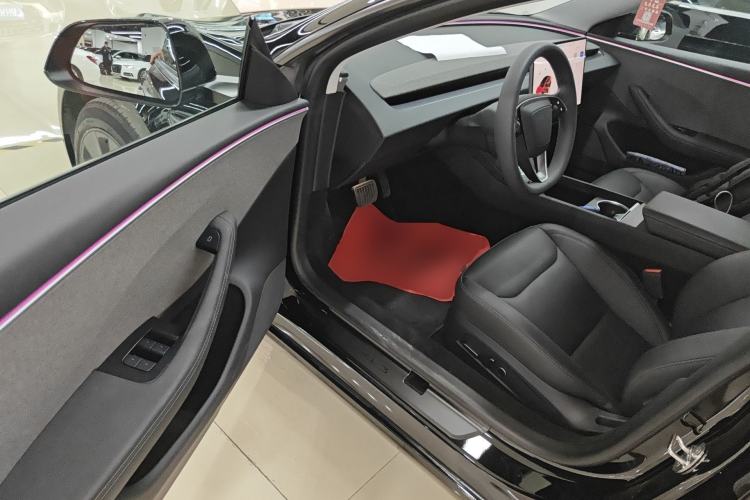 Used Tesla Model 3 2023 Rear-Wheel-Drive Version
