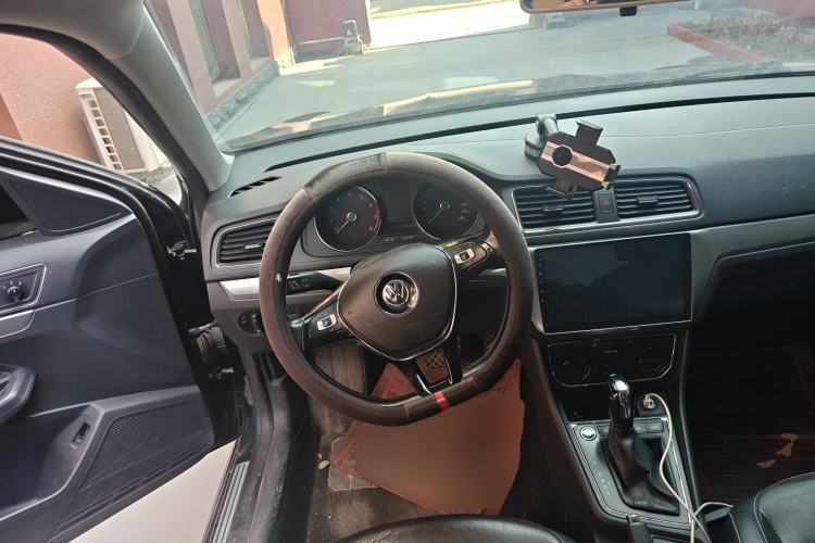 Used Volkswagen Lavida 2017 1.6L Automatic Comfort Edition