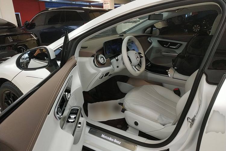 Used Mercedes-Benz EQE 2022 350 Pioneer Edition