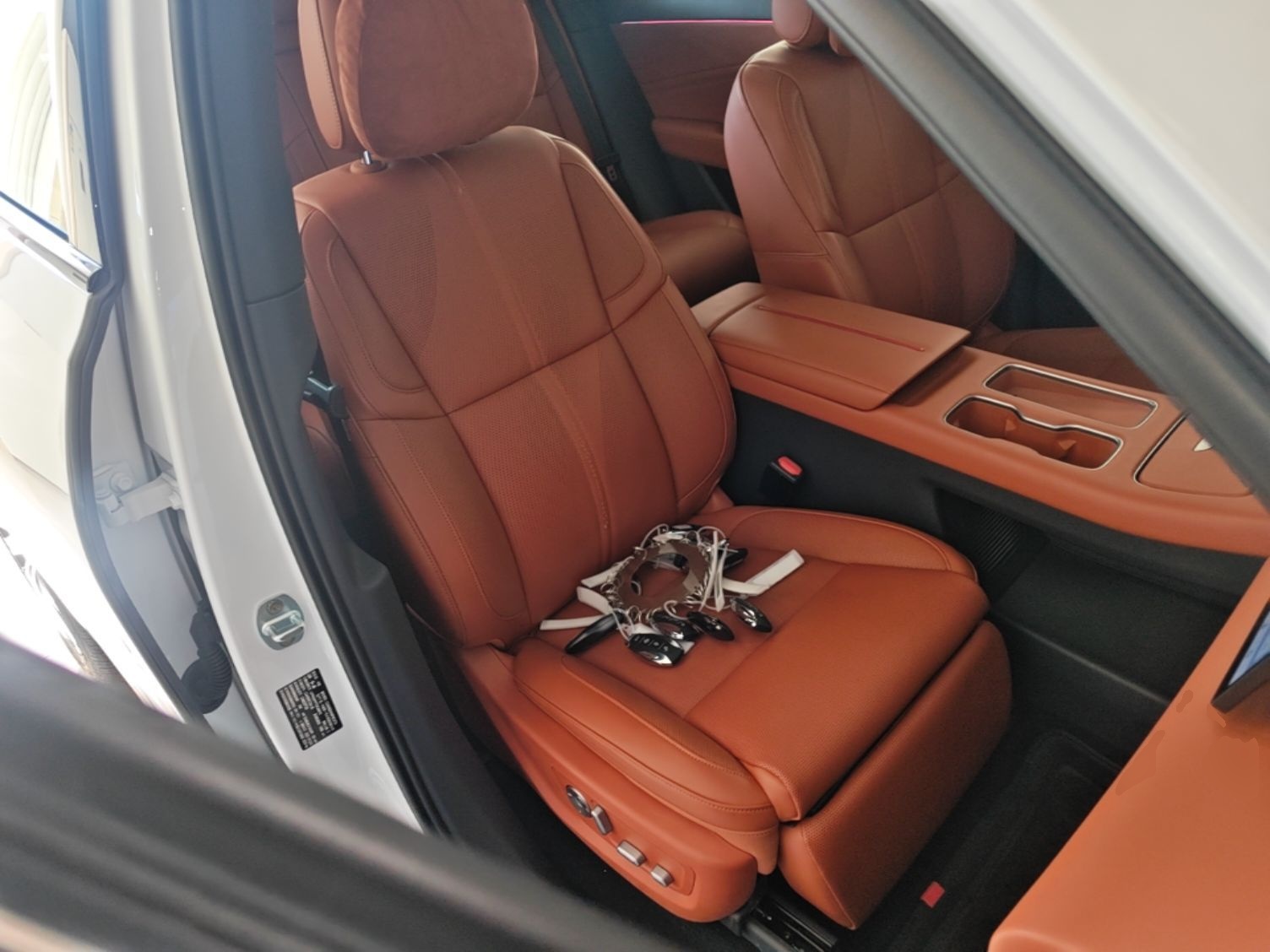 Hongqi HS6 PHEV 2026 240 Smart Hybrid Version — снимка 19