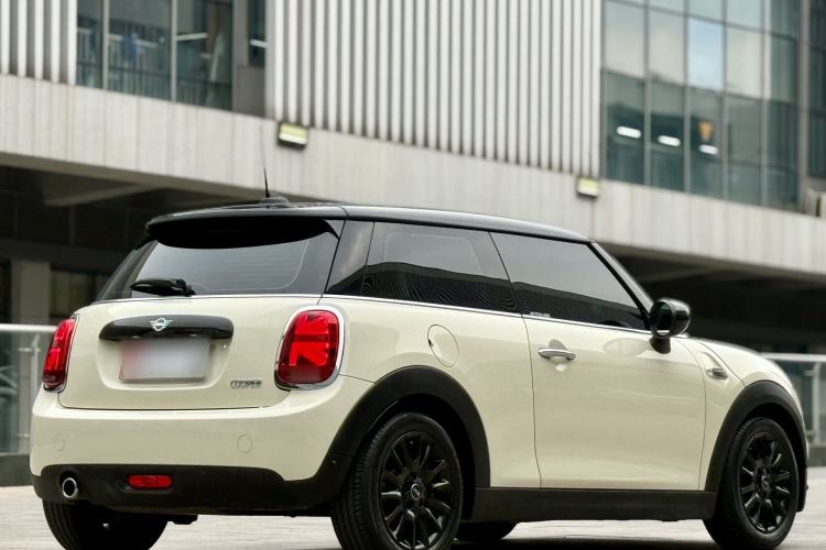 Used MINI MINI 2021 1.5T COOPER Classic Edition