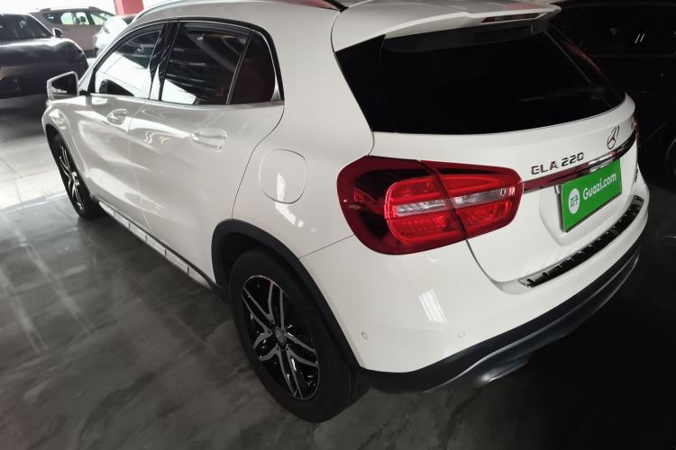 Used Mercedes-Benz GLA 2015 GLA 220 4MATIC Fashion Model
