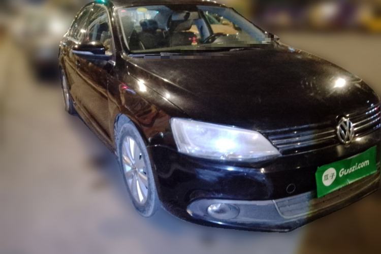 Used Volkswagen Sagitar 2014 1.6L Manual Comfort Model
