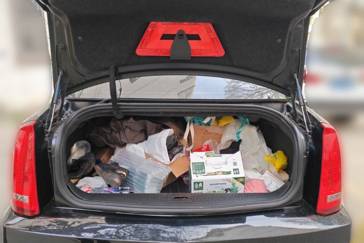 Used Cadillac SLS Seville 2011 2.0T Elite Edition Trunk