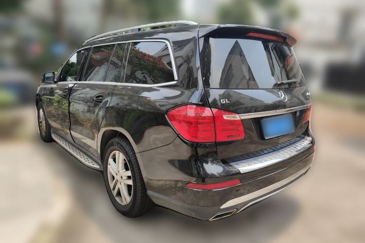 Used Mercedes-Benz GL-Class 2014 GL 400 4MATIC Dynamic Model Rear Left 45 Deg