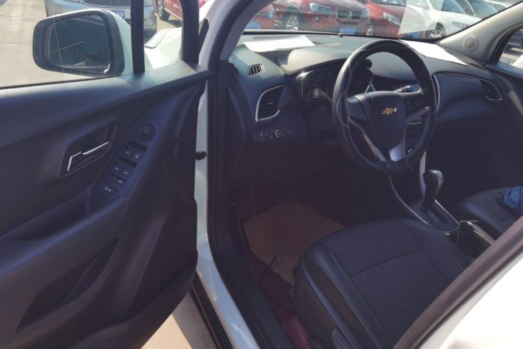 Used Chevrolet Trax 2018 330T Automatic Two-Wheel Drive Luxury Model
