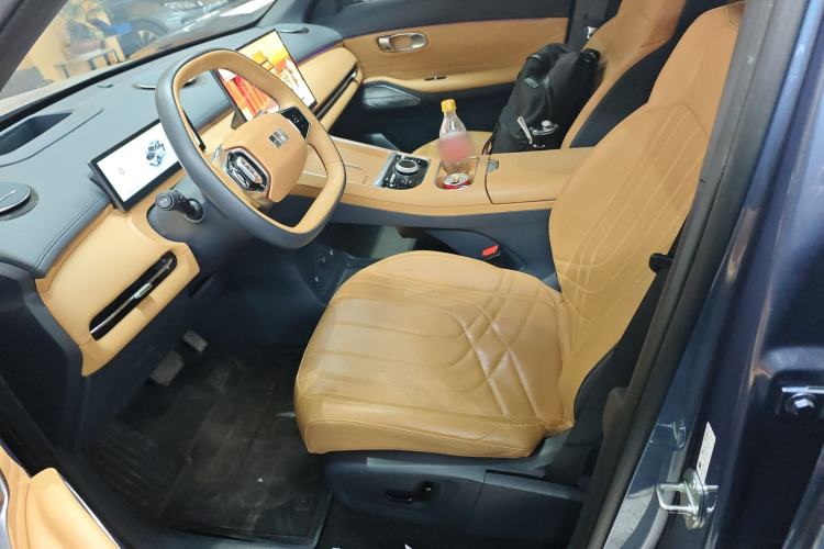 Used Geely Galaxy Galaxy Xingjian 7 EM-i 2025 120km Flagship Edition
