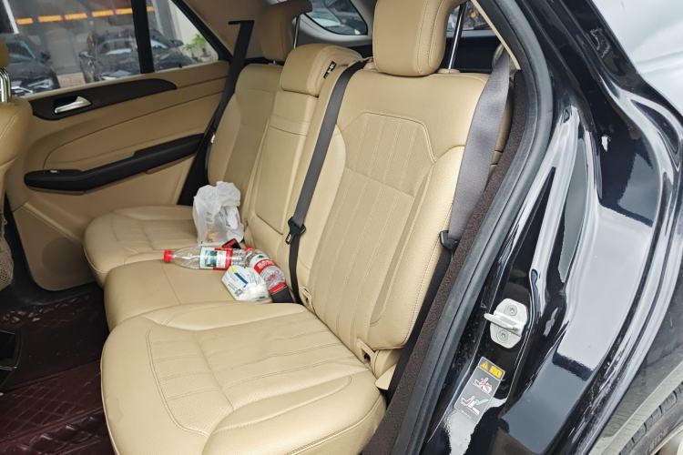 Used Mercedes-Benz GLE  Left Rear Seat