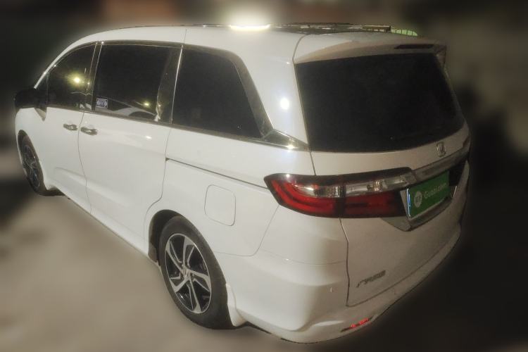Used Honda Odyssey 2015 Updated Version 2.4L Smart Edition Rear Left 45 Deg