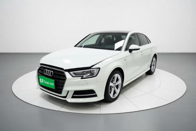 Used Audi A3 2017 Limousine 35 TFSI Fashion Model Guazi used car, China used car export, Used car for sale, Used cars, Cheapest cars for sale