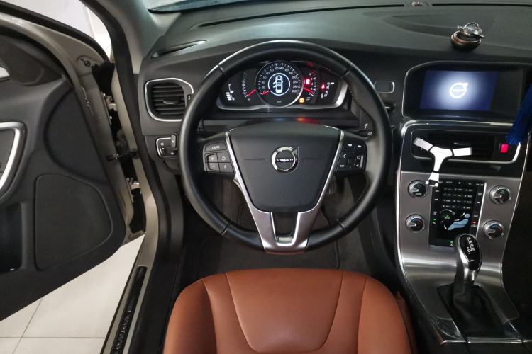 Used Volvo S60 2019 S60L Facelift T5 Intelligent Advanced Edition Steering Wheel