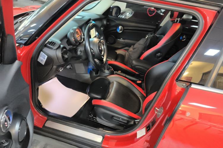 Used MINI MINI 2016 1.5T COOPER Five-Door Edition