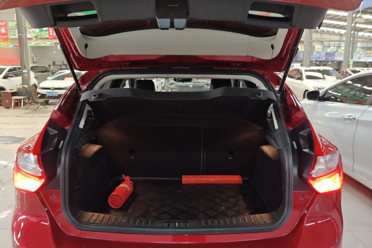 Used Ford Focus 2012 Hatchback 1.6L Automatic Fashion Edition
