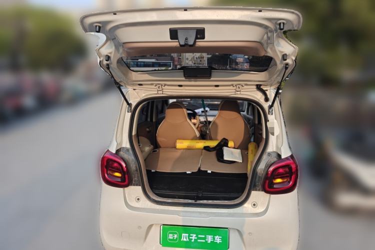 Used Wuling Hongguang MINIEV 2025 Four-Door Version Advanced Edition Trunk