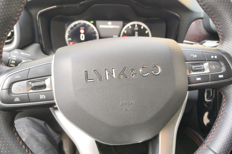 Used Lynk & Co 02 2019 1.5T DCT Two-Wheel Drive Pro Edition China VI Standard Steering Wheel