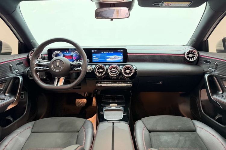 Used Mercedes-Benz A-Class 2024 Updated A 200 L Fashion Version Interior 2