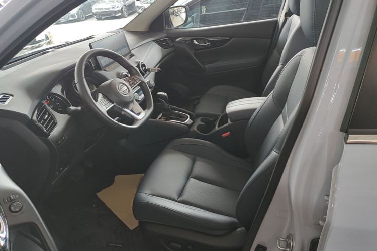Used Nissan Qashqai 2025 Honor 2.0L CVT XV+ Leading Edition