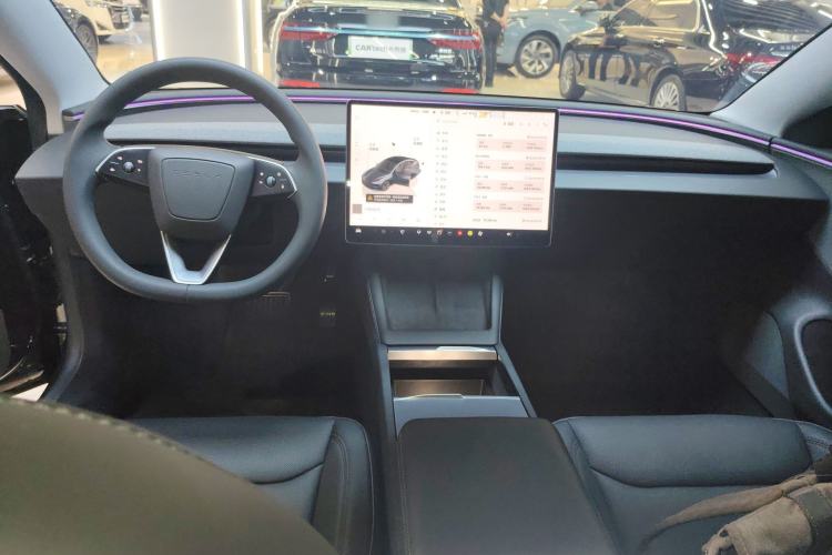 Used Tesla Model 3 2025 Rear-Wheel-Drive Version Center Console