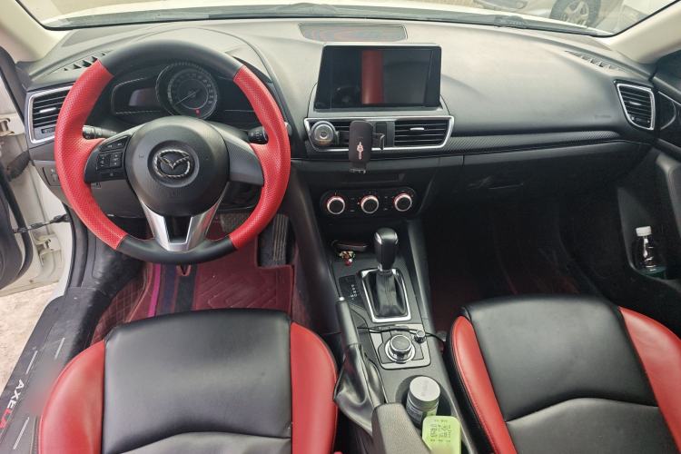 Used Mazda 3 Axela 2016 Sedan 1.5L Automatic Comfort Model