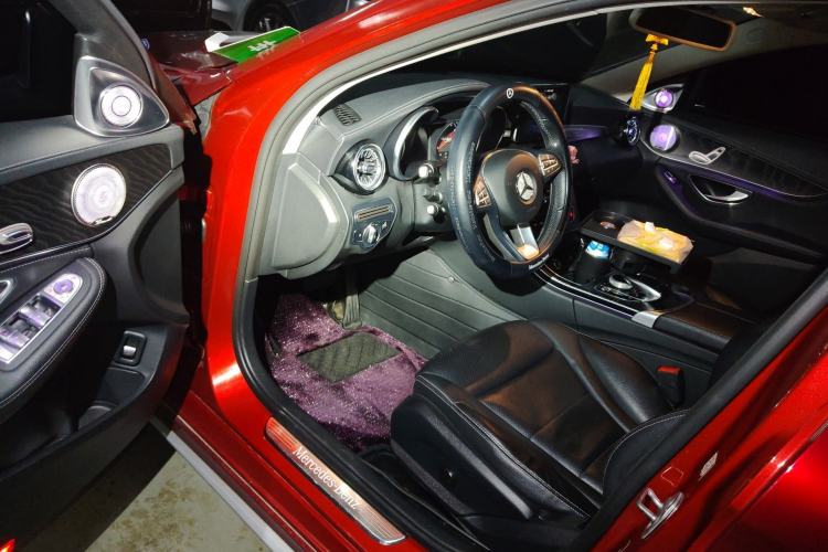 Used Mercedes-Benz C-Class 2018 C 180 L Fashion Edition Sport Version Driver Seat