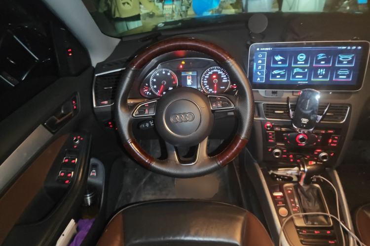 Used Audi Q5 2017 Plus 40 TFSI Technology Model
