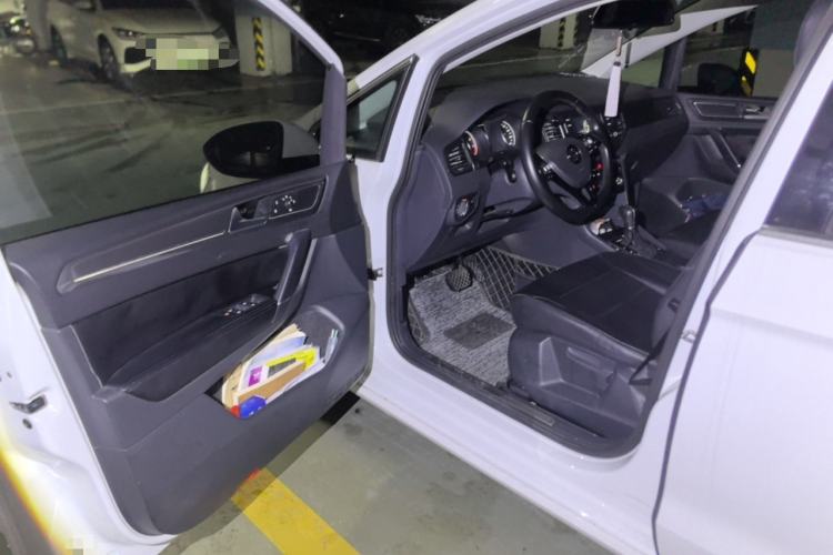 Used Volkswagen Golf Sportsvan 2016 230TSI Automatic Trend Edition
