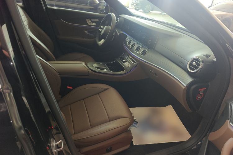 Used Mercedes-Benz E-Class New Energy 2023 E 350 e L Plug-in Hybrid Sports Sedan
